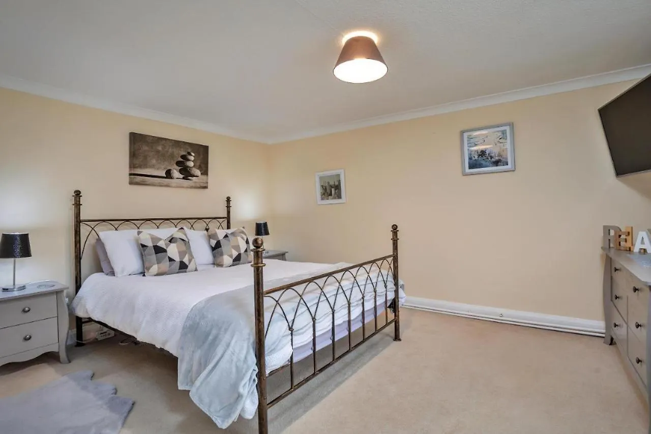 Дом отдыха Three Bedroom Countryside Cottage Darley